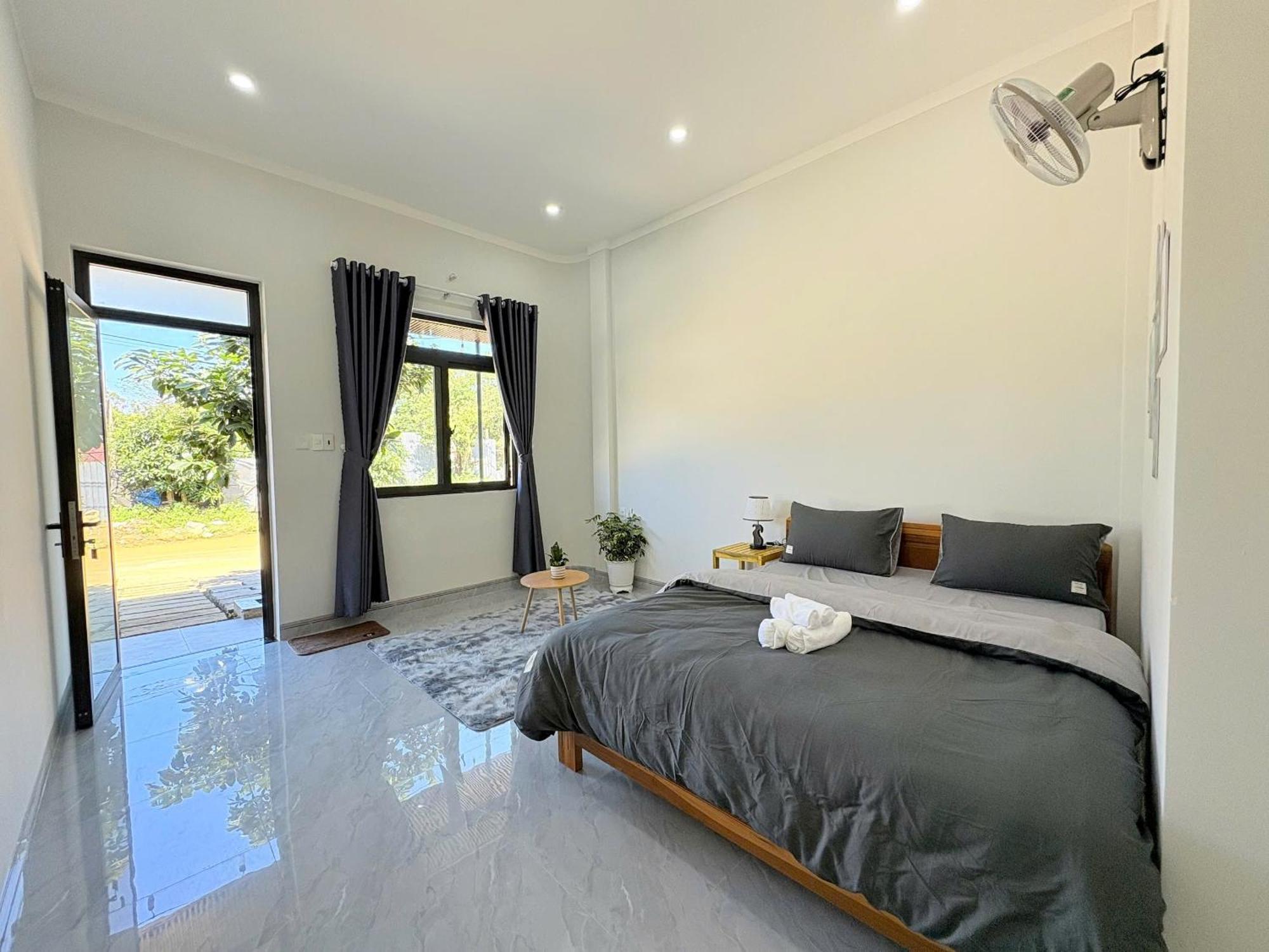 Homestay Nha Cua Gao Tỉnh Kontum Zewnętrze zdjęcie